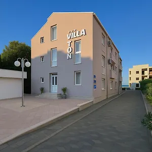  Apartment Toni